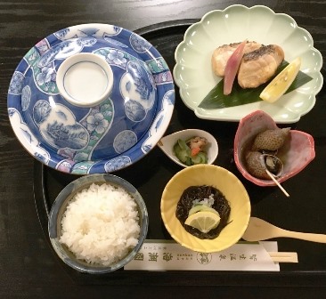 陰膳イメージ