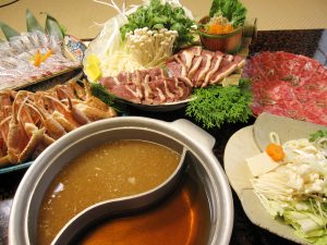 2つの味が楽しめるW鍋